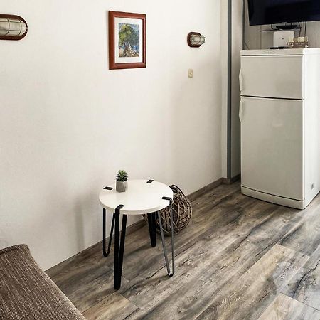 Stara Baška Stunning Home In Punat With Kitchen מראה חיצוני תמונה