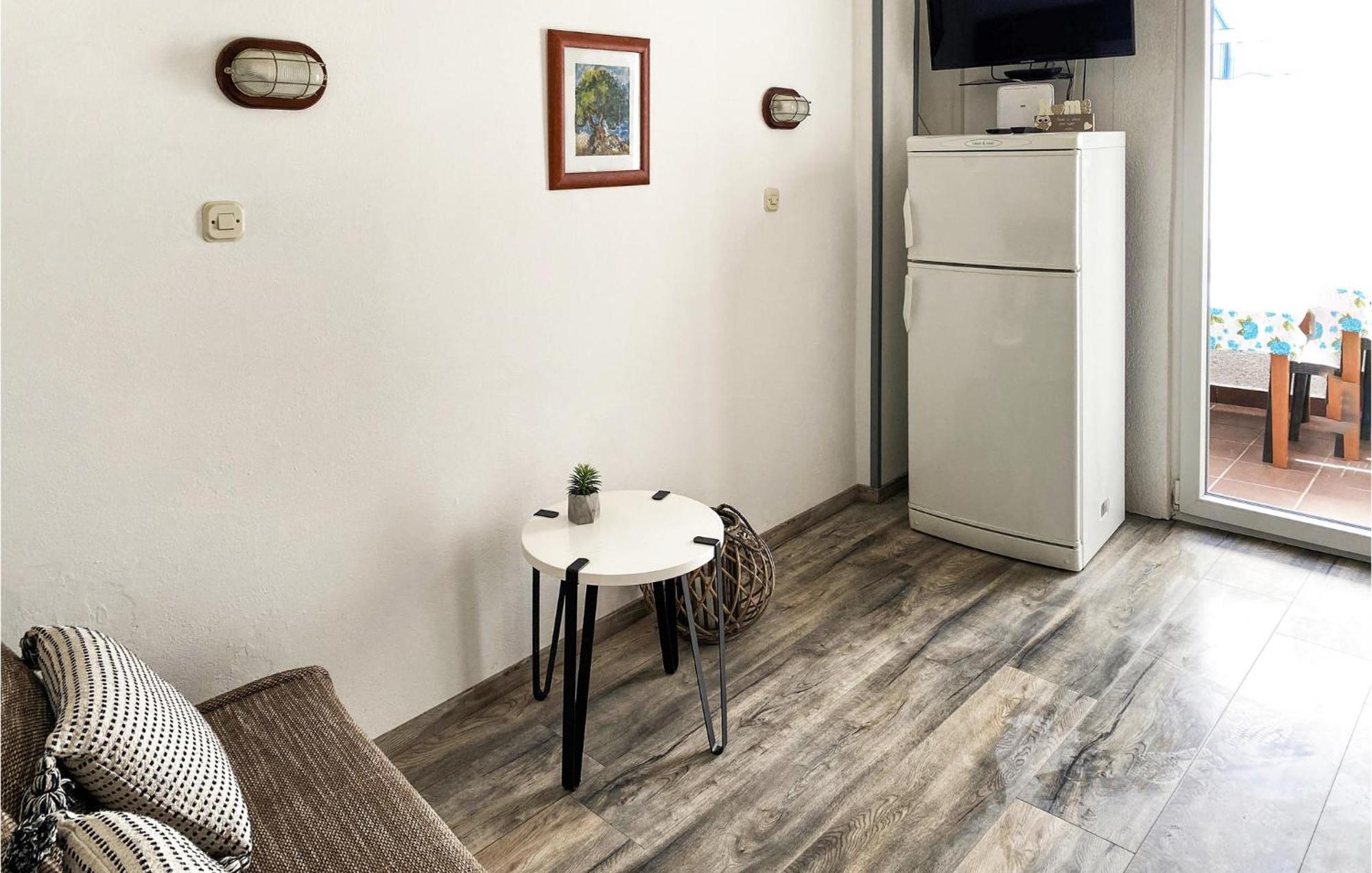 Stara Baška Stunning Home In Punat With Kitchen מראה חיצוני תמונה